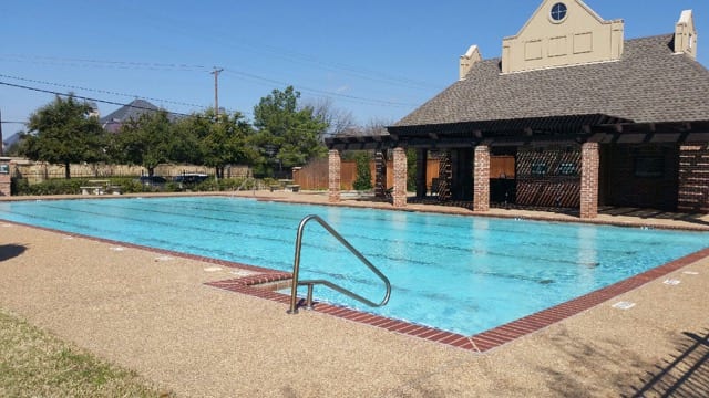Residential and Commercial Pool Service in Dallas